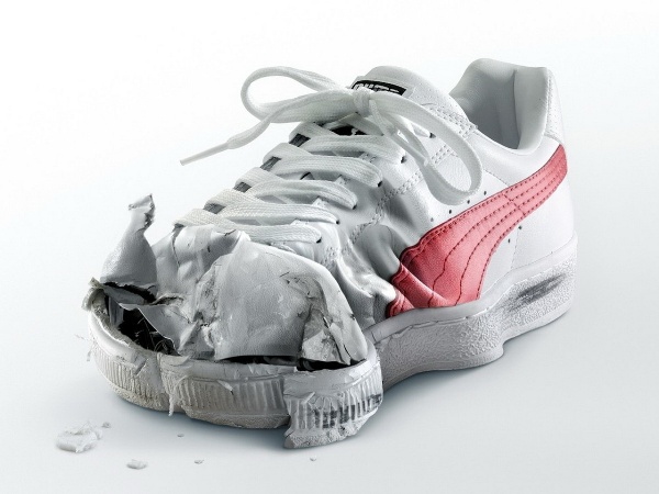 Как отучить собаку грызть обувь и мебель. Ботинок. Как отучить собаку грызть обувь и мебель. Ботинок.